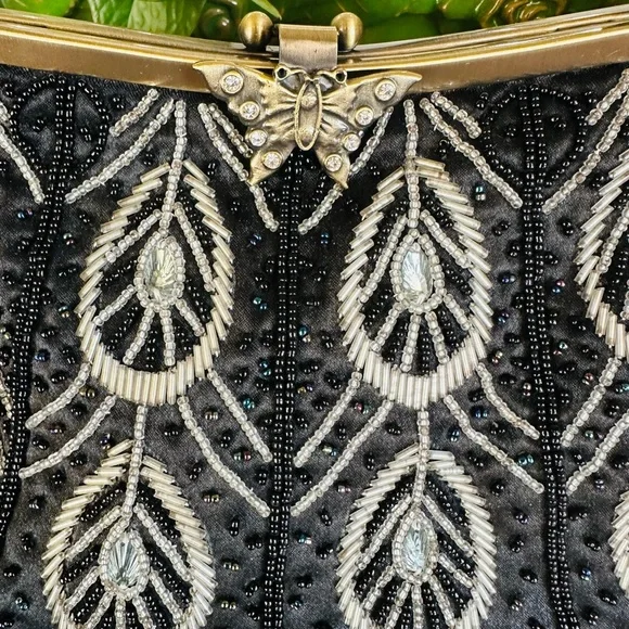 Vintage Black Beaded Handbag w Butterfly Clasp and Chain Strap by Melissa Design - Picture 14 of 14